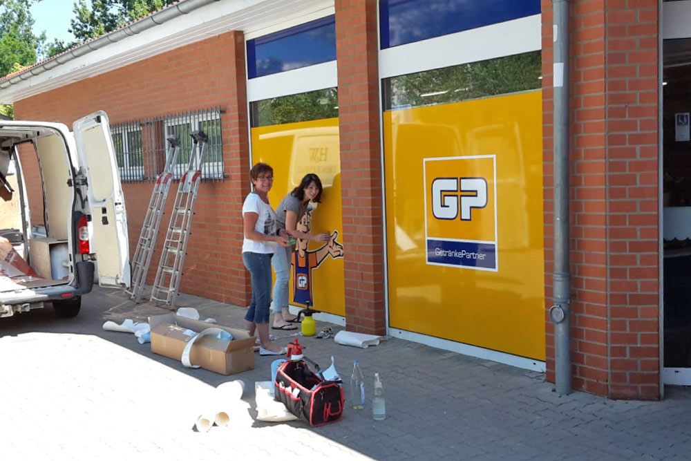 Fensterbeschriftung Getränkepartner